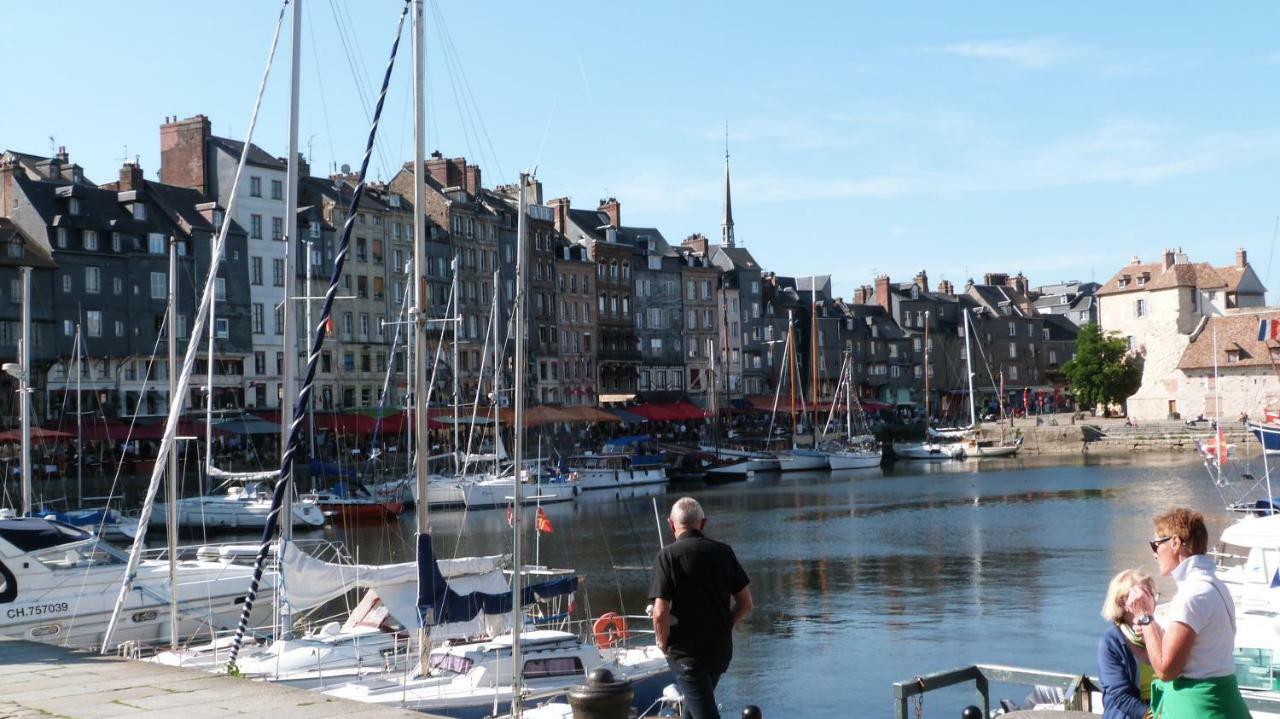 Laroulottedubec Villa Malleville-sur-le-Bec Eksteriør billede